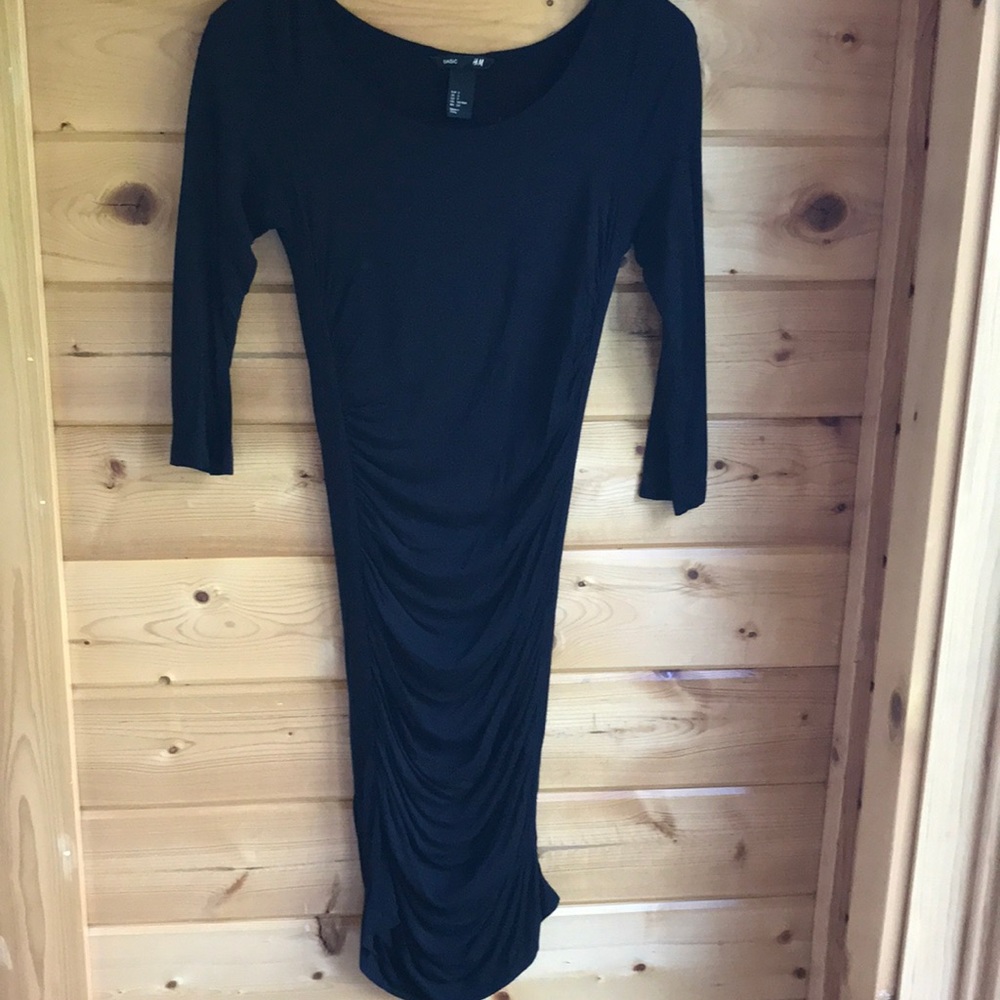 H&M basic black dress - Picture 1 of 5